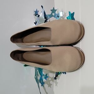 Vince ballet flat light brown gold size 8.5B